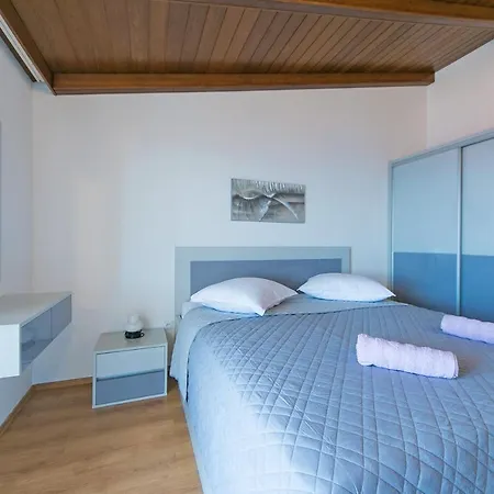 2717a Apartamento *